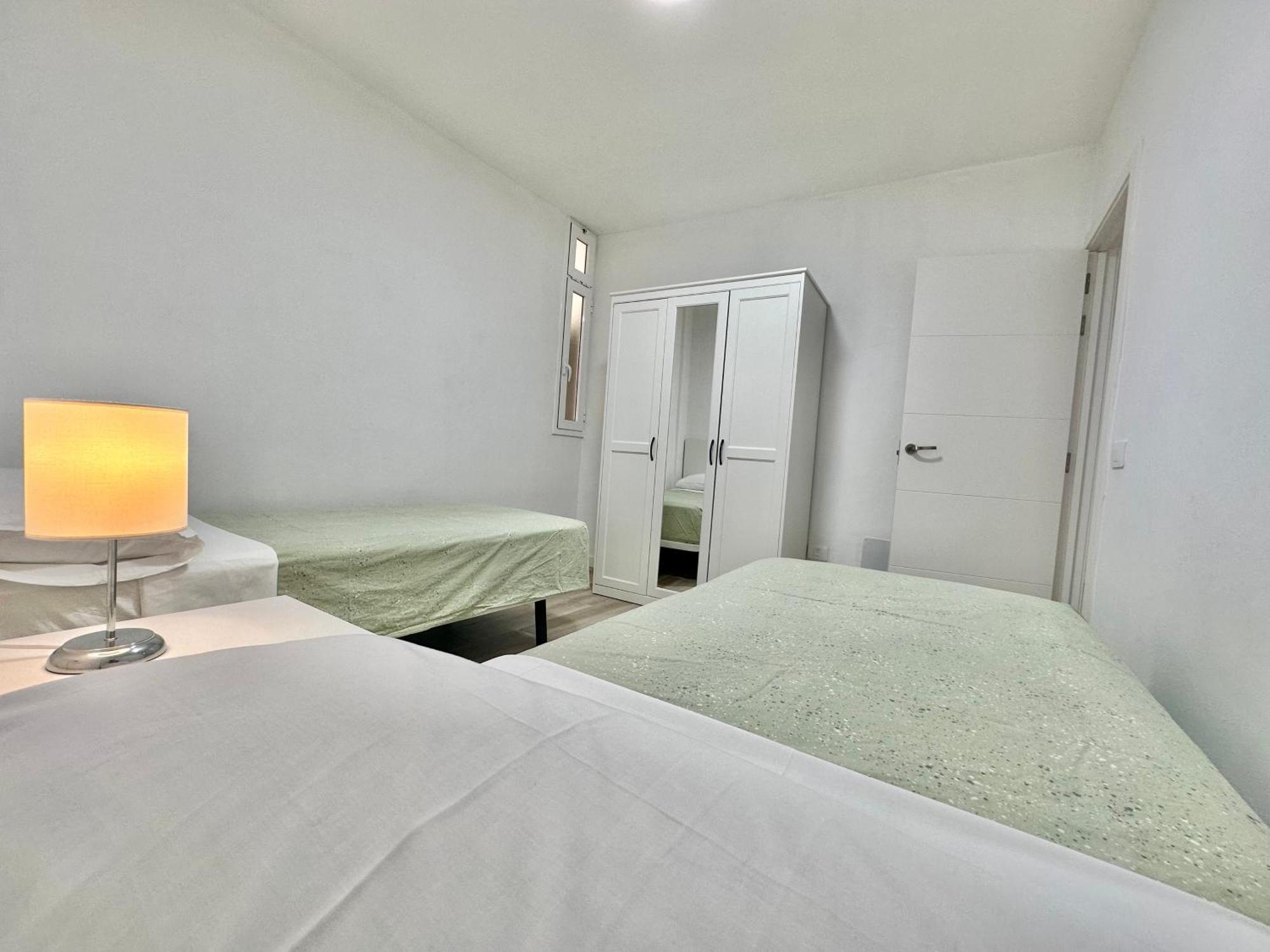 Juan Xxiii Apartment อาโรนา ภายนอก รูปภาพ